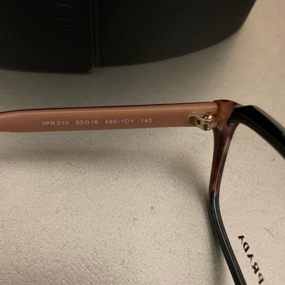 Prada frame - Picture 3 of 4